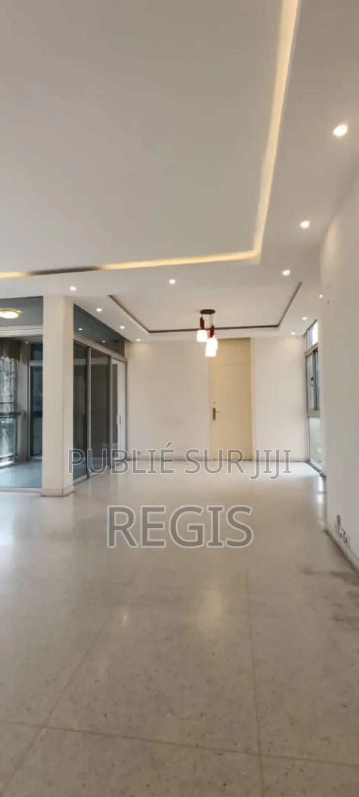 3chbre Blocs d'appartements dans Appartement, Cocody à Vendre