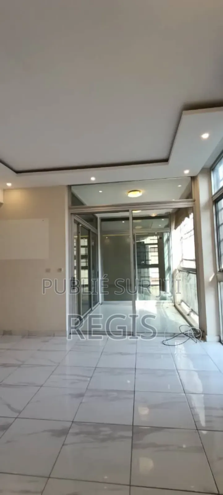 3chbre Blocs d'appartements dans Appartement, Cocody à Vendre