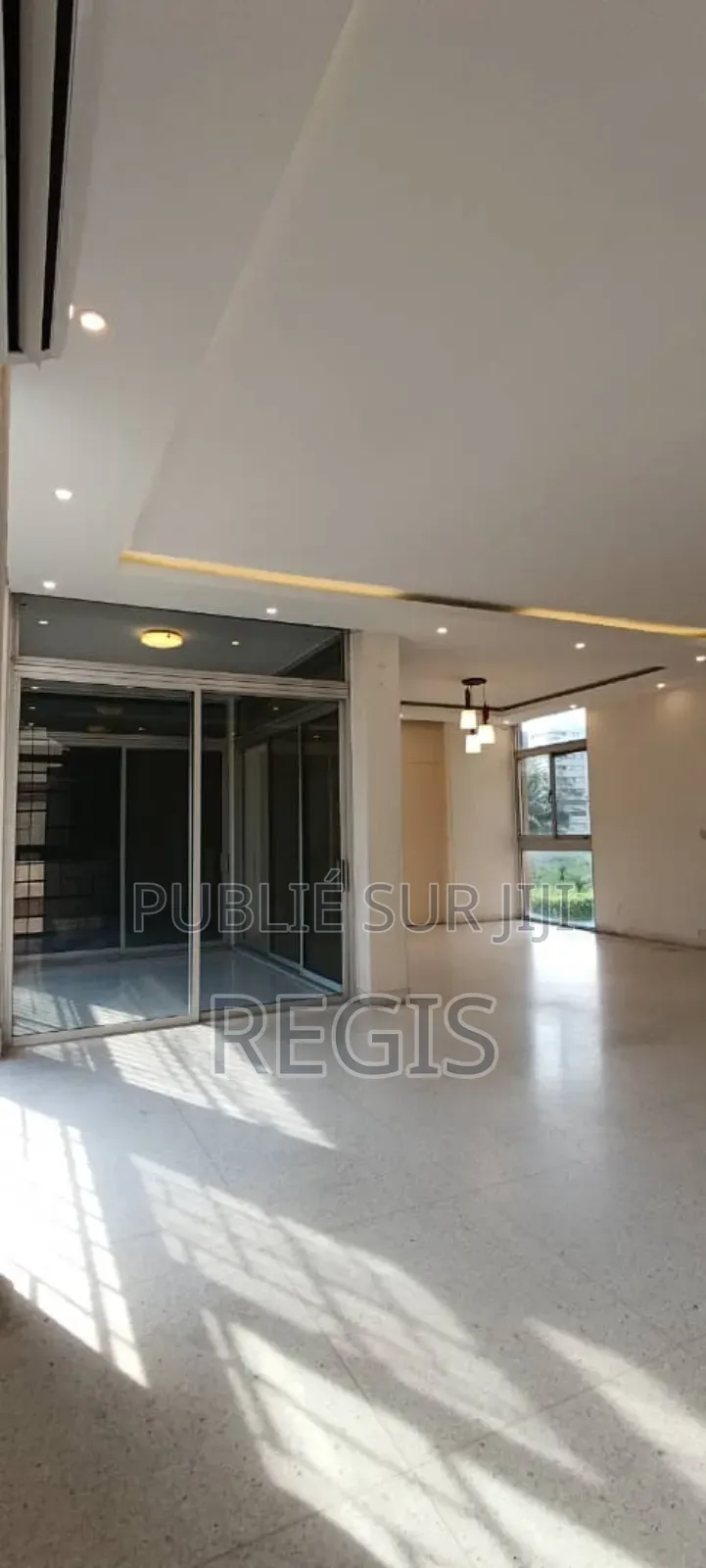 3chbre Blocs d'appartements dans Appartement, Cocody à Vendre