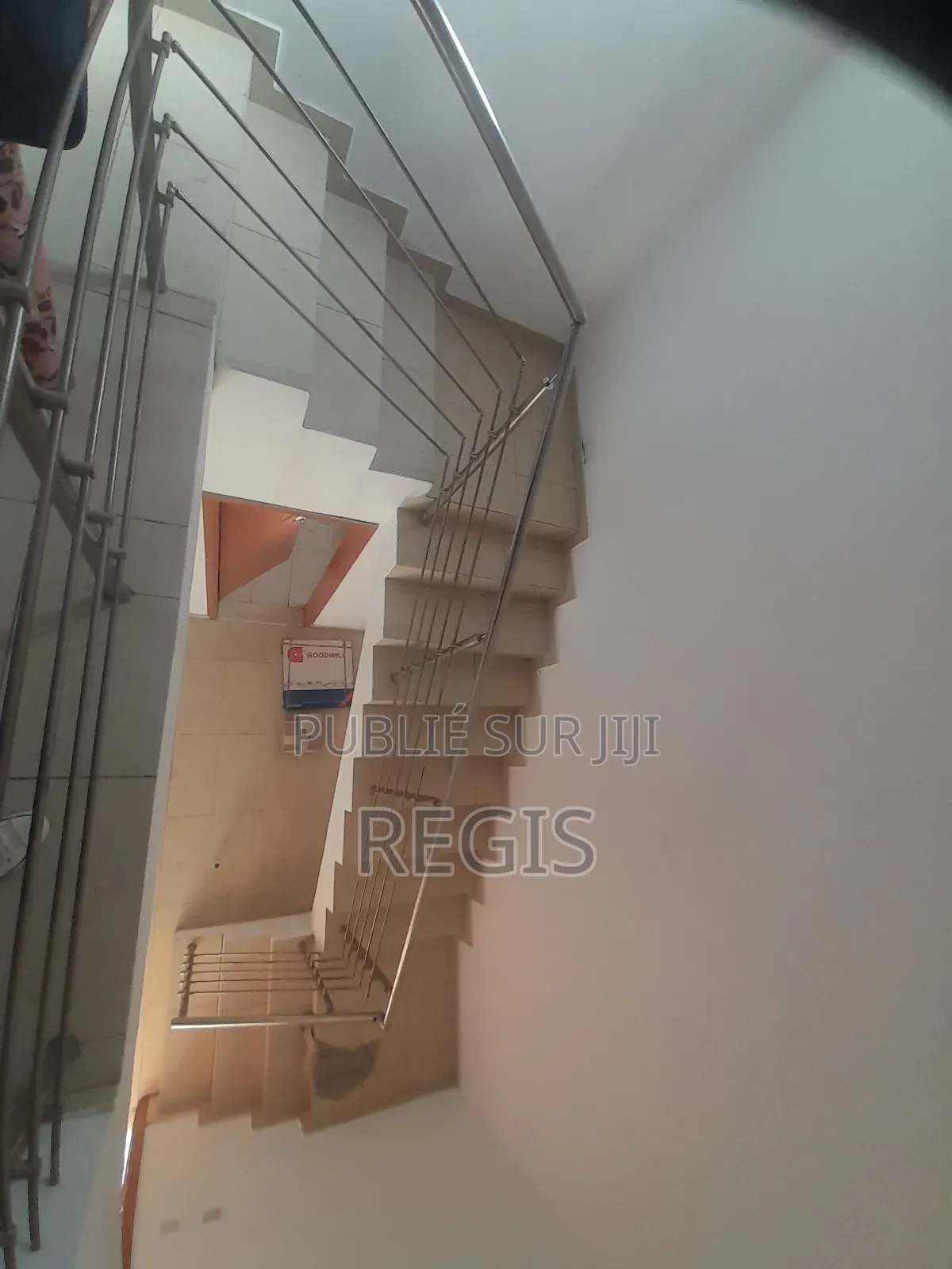 3chbre Blocs d'appartements dans , Deux Plateaux à Louer