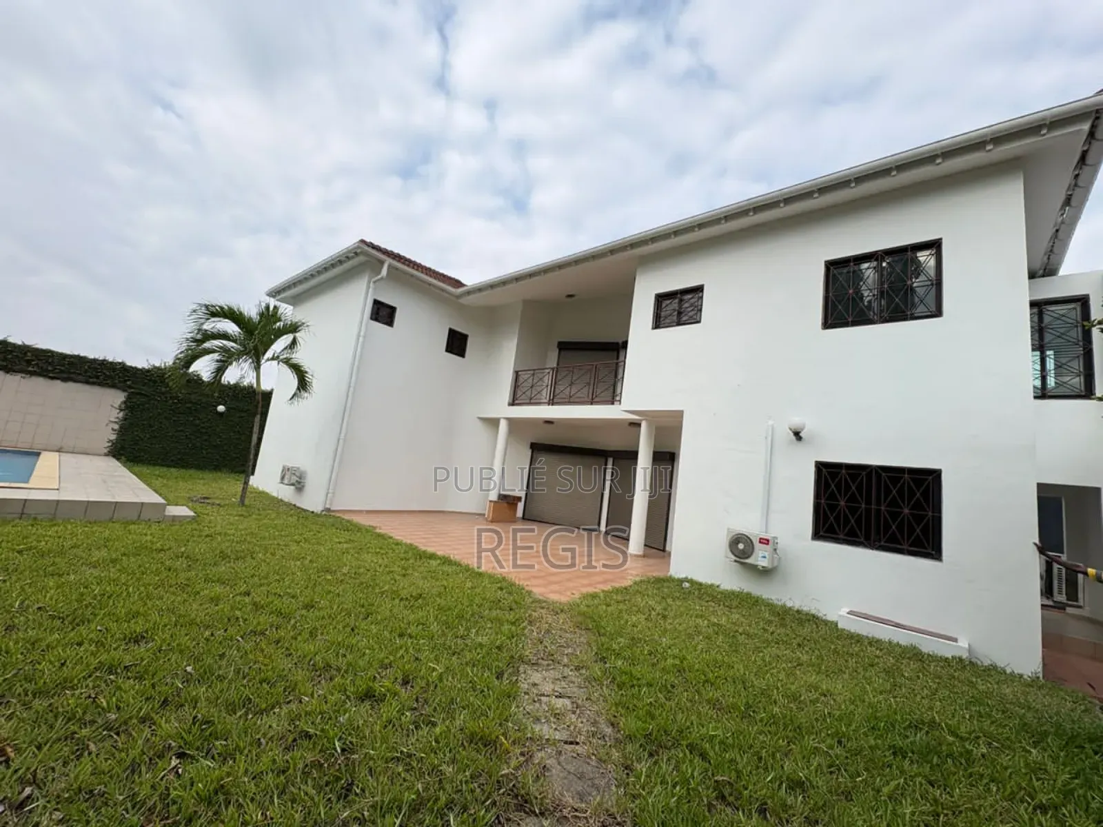 5chbre Villa dans Villa Duplex, Cocody à Louer