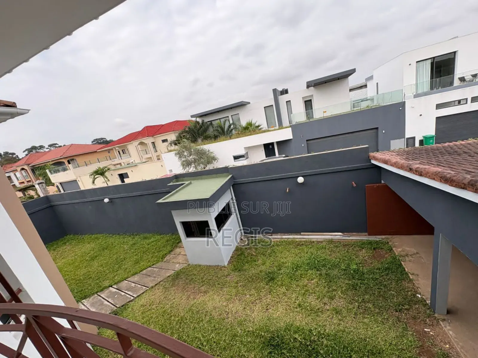 5chbre Villa dans Villa Duplex, Cocody à Louer