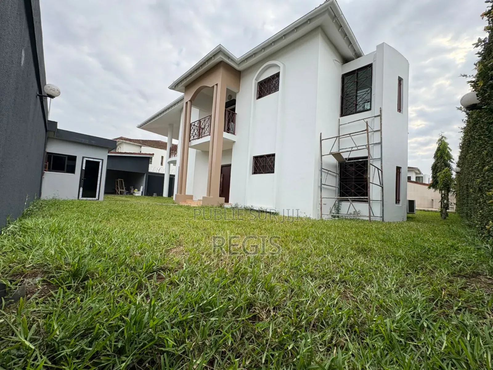 5chbre Villa dans Villa Duplex, Cocody à Louer