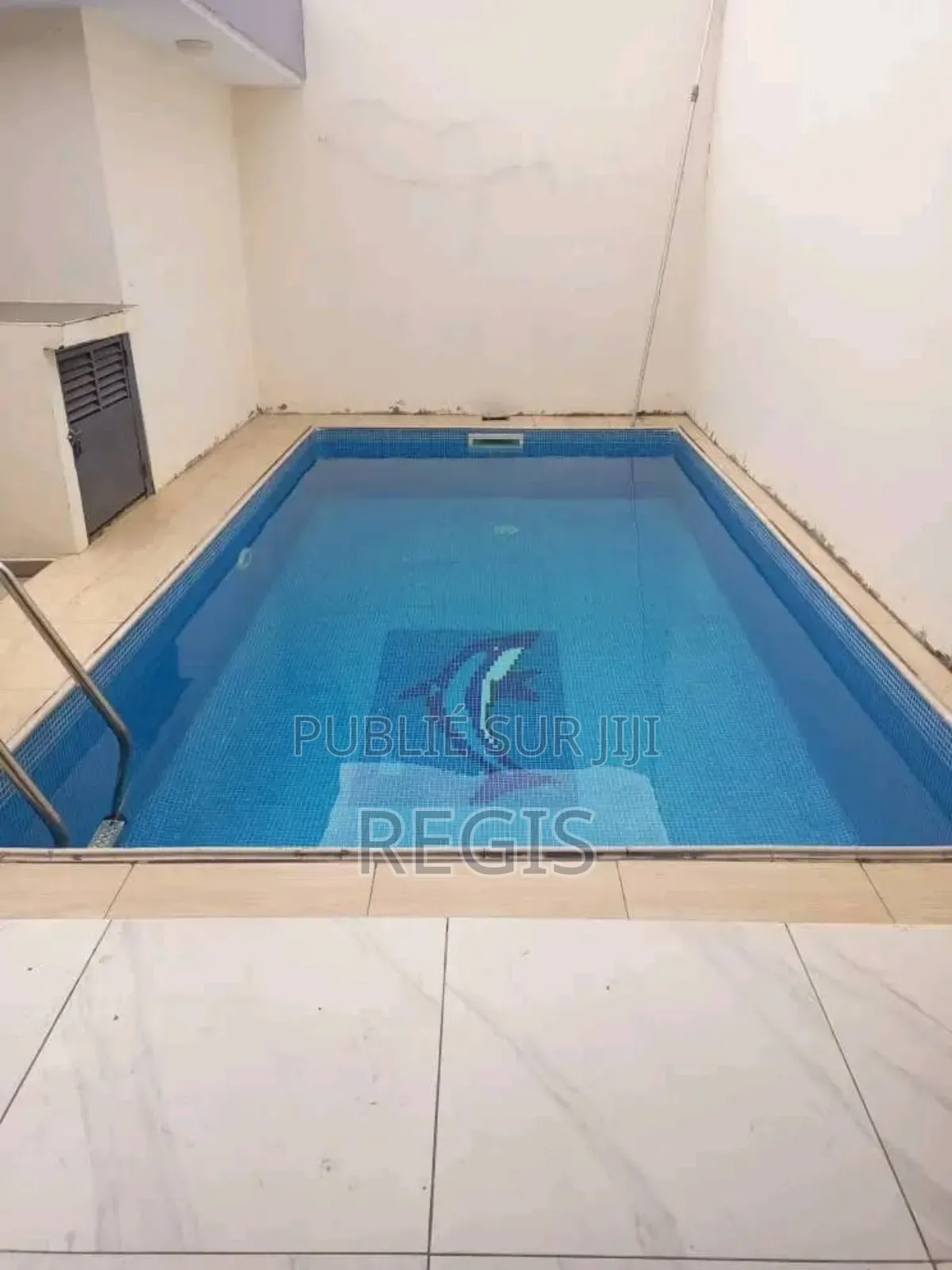 2chbre Villa dans Villa, Cocody à Louer