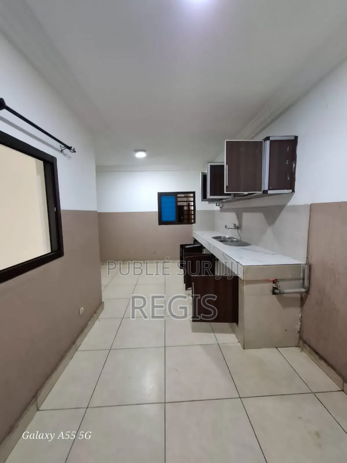 2chbre Blocs d'appartements dans Appartement, Cocody à Louer