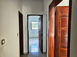 3chbre Villa dans Cocody à Louer