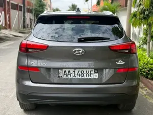 Photo - Hyundai Tucson Limited AWD 2020