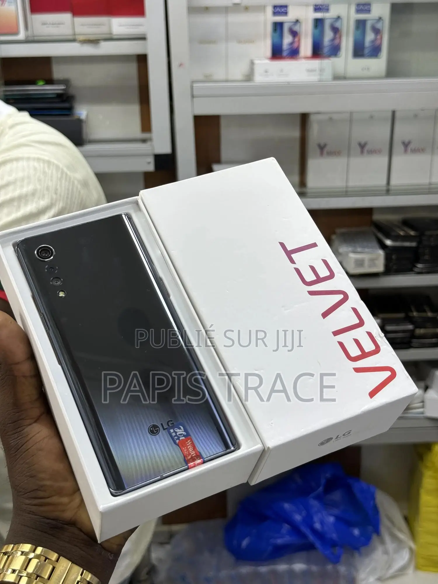 New LG Velvet 5G 128 GB Black