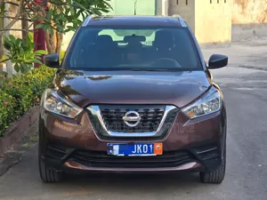 Nissan Kicks 2019 Marron