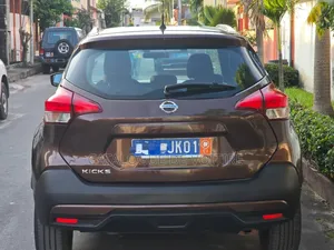 Nissan Kicks 2019 Marron