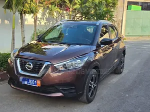 Nissan Kicks 2019 Marron