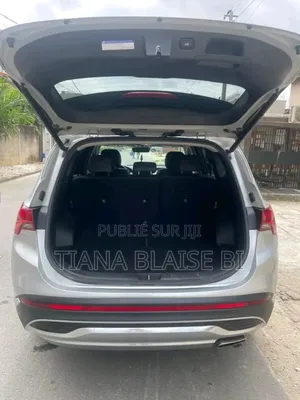 Hyundai Santa Fe Limited 2023