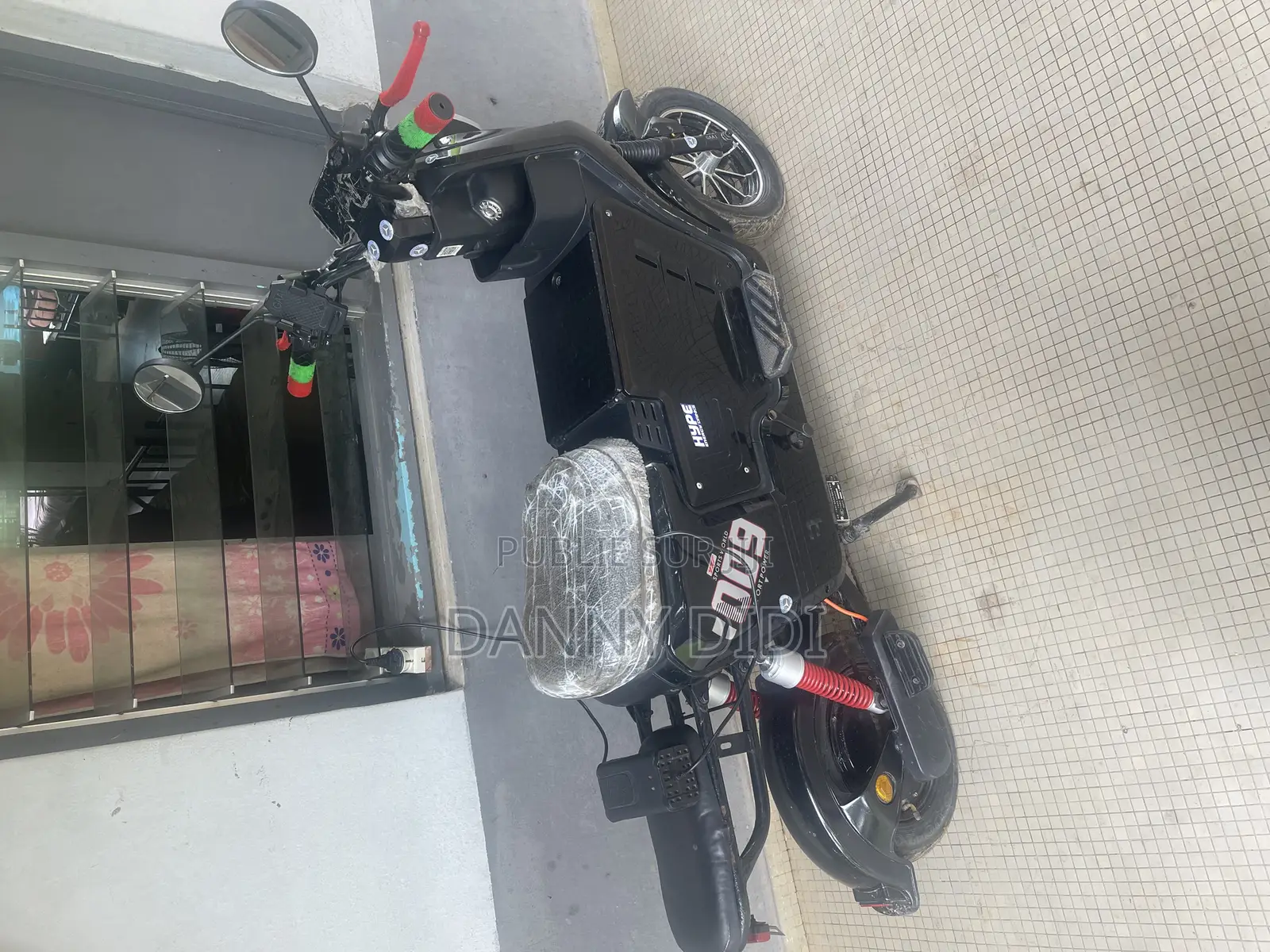 New BMW CE 04 2025 Black