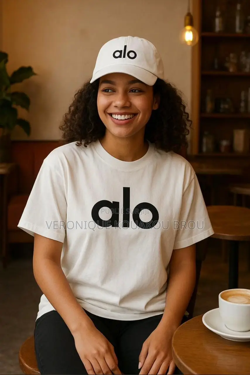 T-Shirt Plus Chapeau Disponible