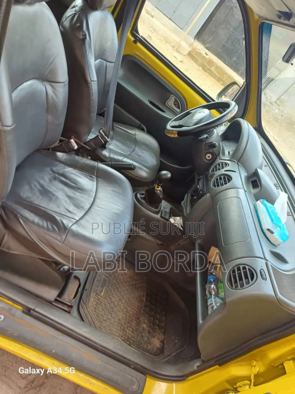 Renault 10 2017 Jaune