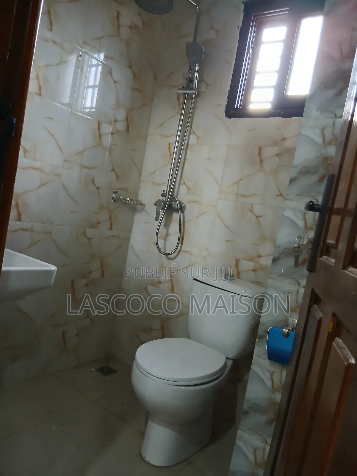 2chbre Appartement dans Lascoco Maison, Cocody à Louer