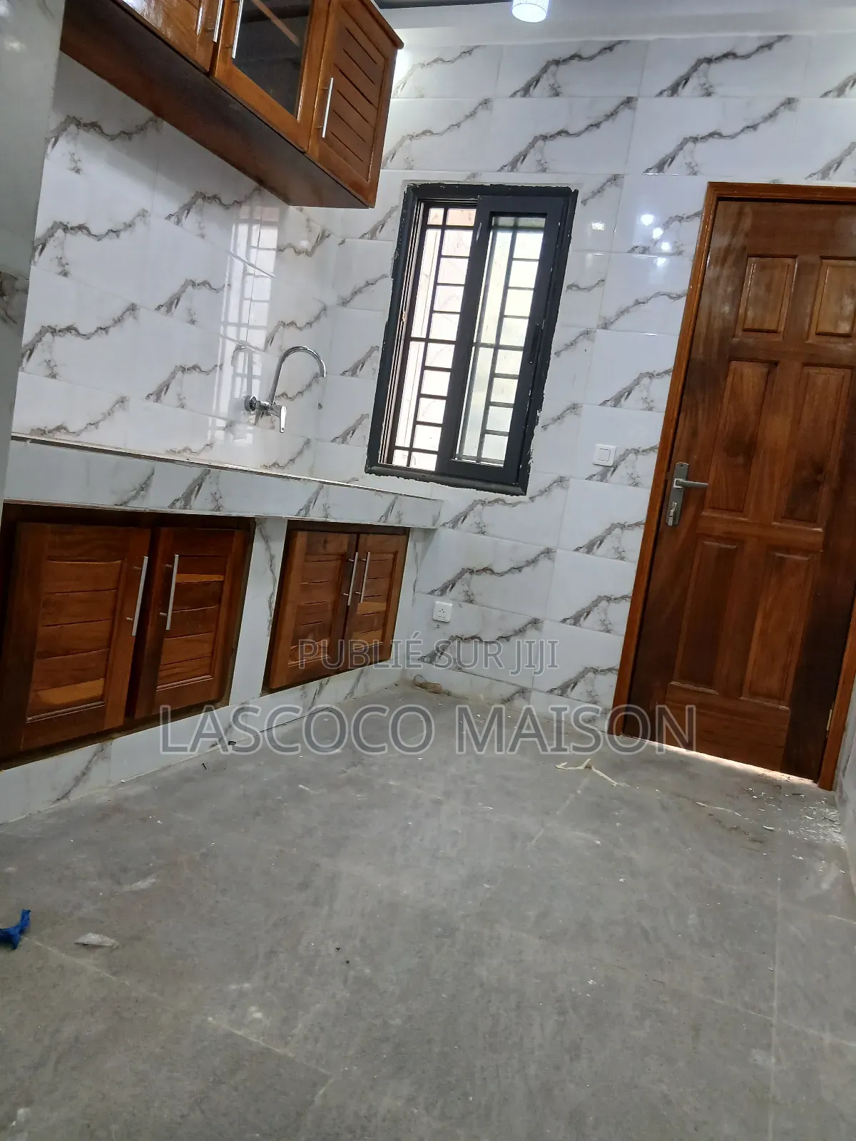 2chbre Appartement dans Lascoco Maison, Cocody à Louer