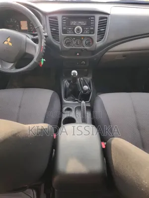 Mitsubishi L200 2019 Blanc cassé