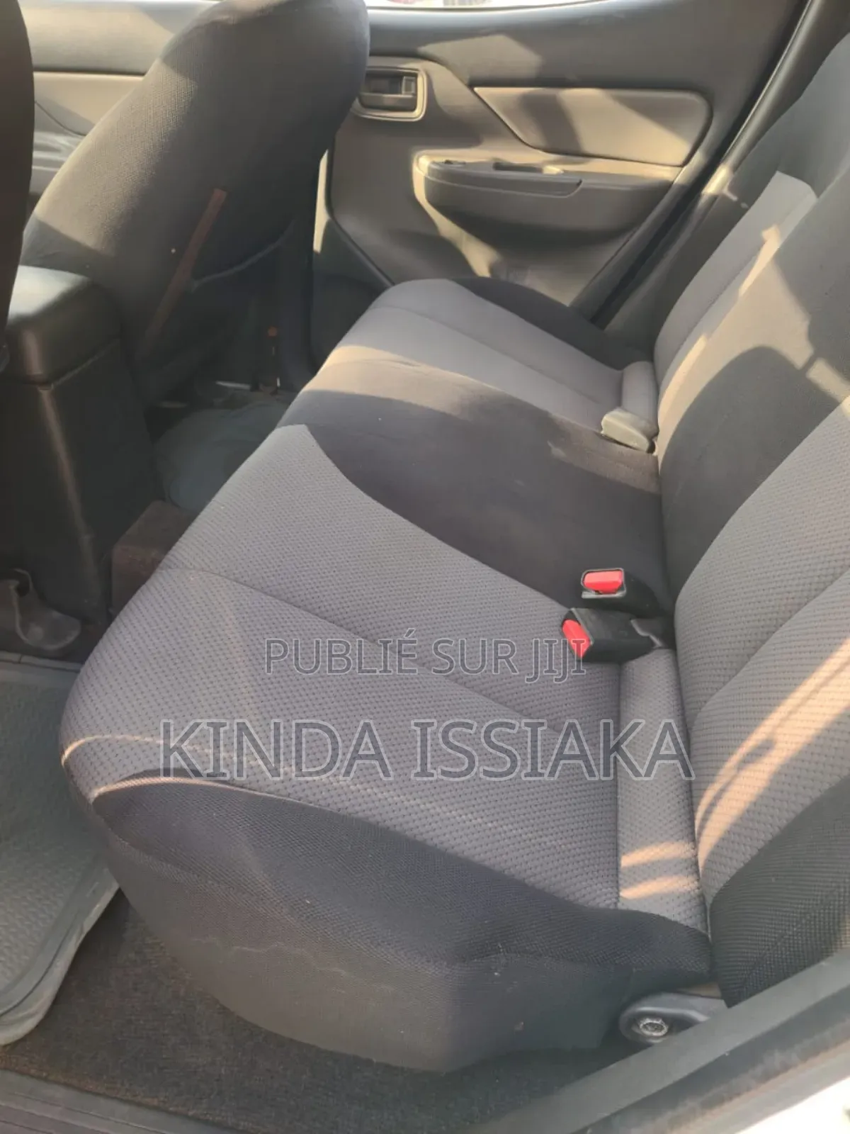 Mitsubishi L200 2019 Blanc cassé