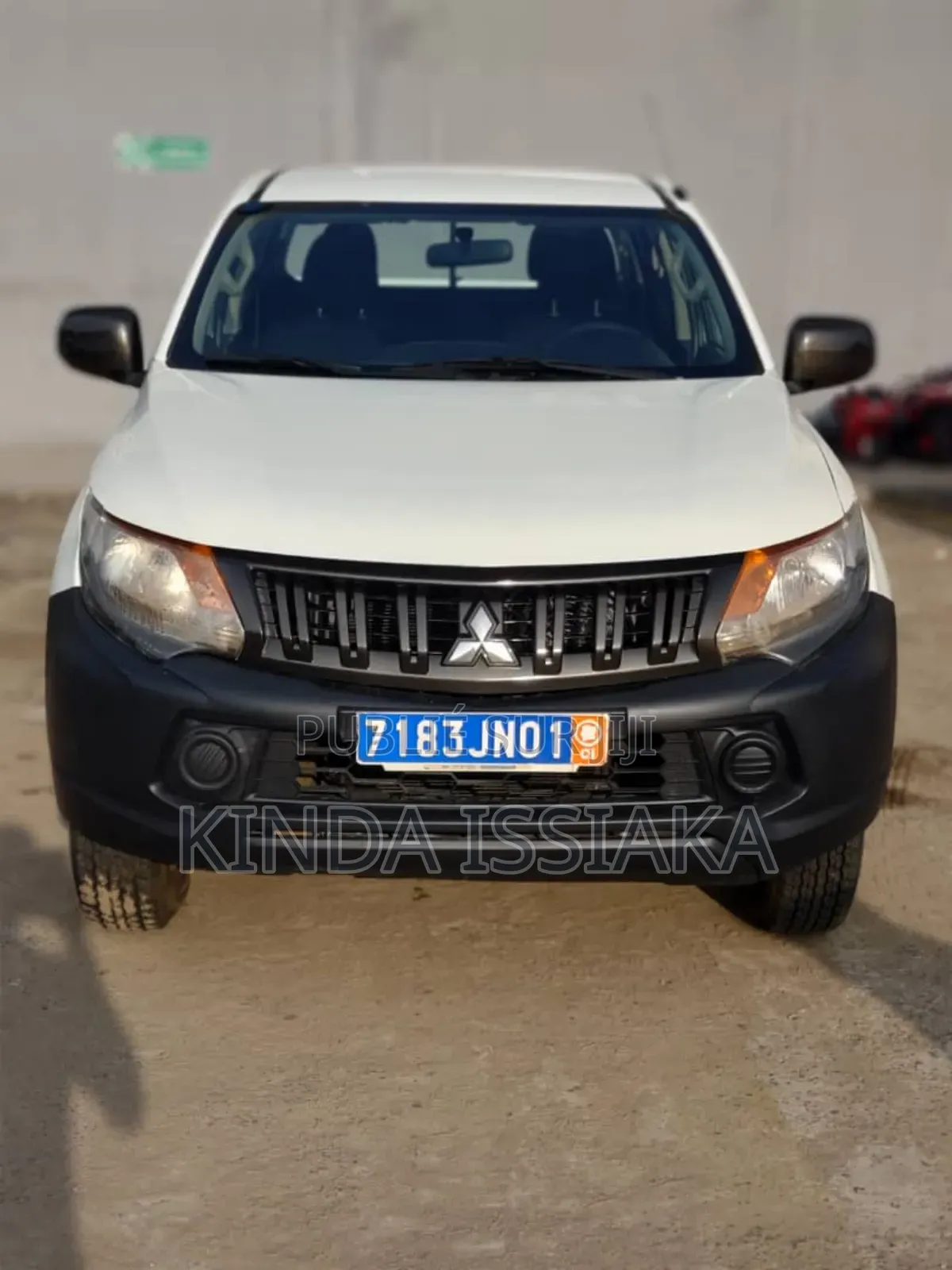 Mitsubishi L200 2019 Blanc cassé