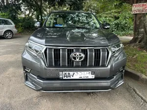 Toyota Land Cruiser Prado 2019 Vert