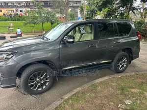 Toyota Land Cruiser Prado 2019 Vert