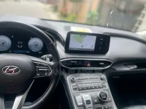 Hyundai Santa Fe Limited 2023