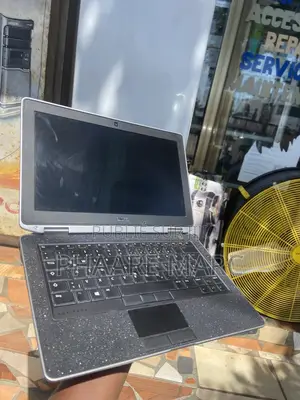 Photo - Ordinateur Portable Dell Latitude E6330 6GB Intel Core I5 HDD 1T