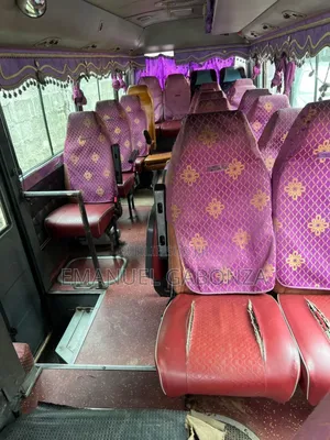 Hyundai County 2017 Jaune