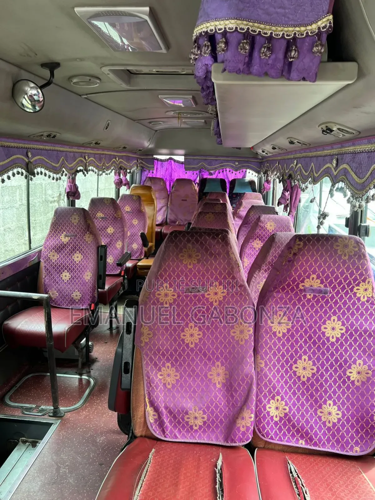 Hyundai County 2017 Jaune