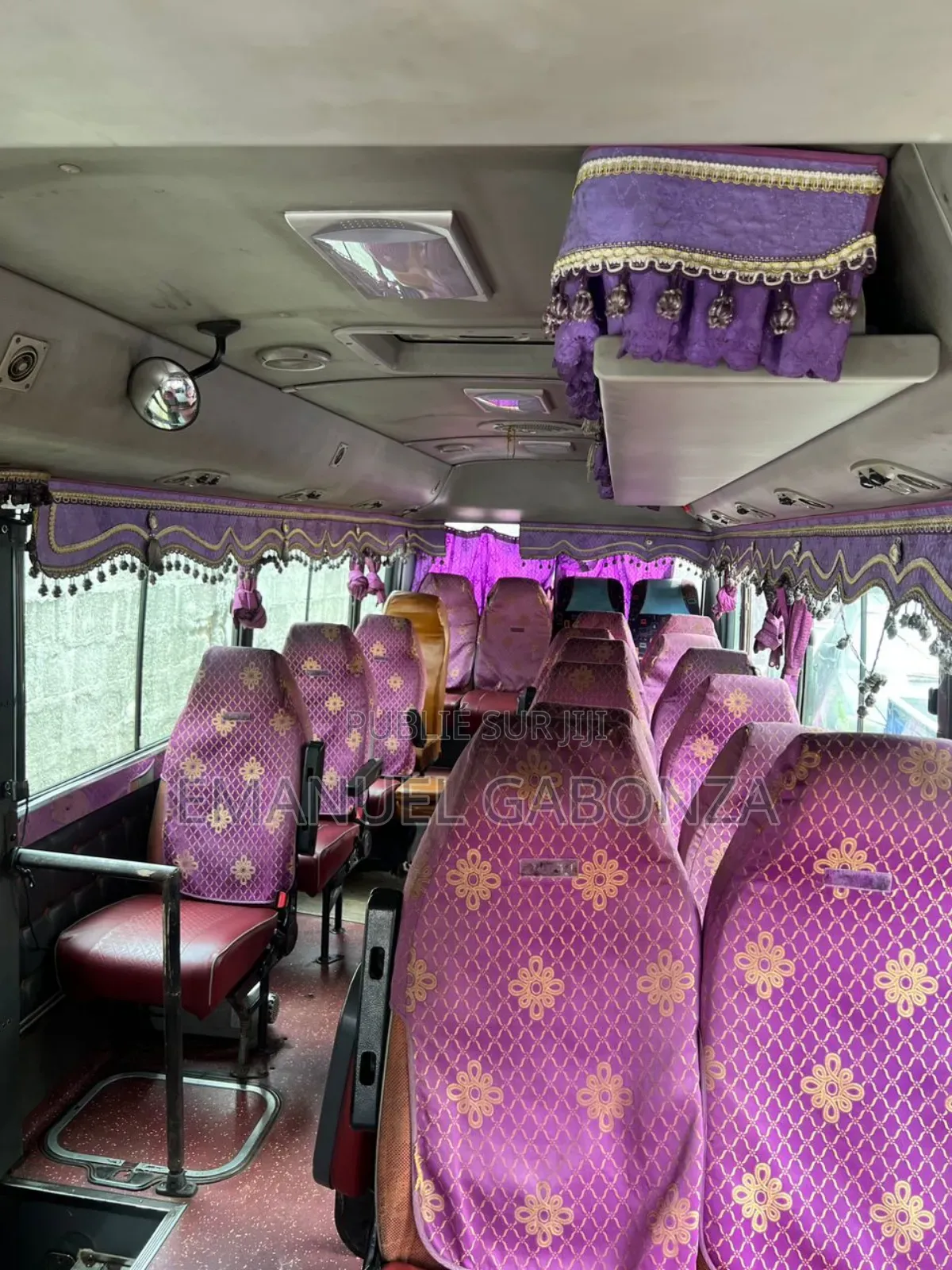 Hyundai County 2017 Jaune