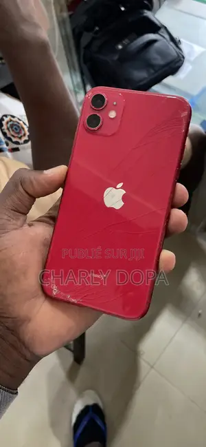 Apple iPhone 11 64 GB Rouge
