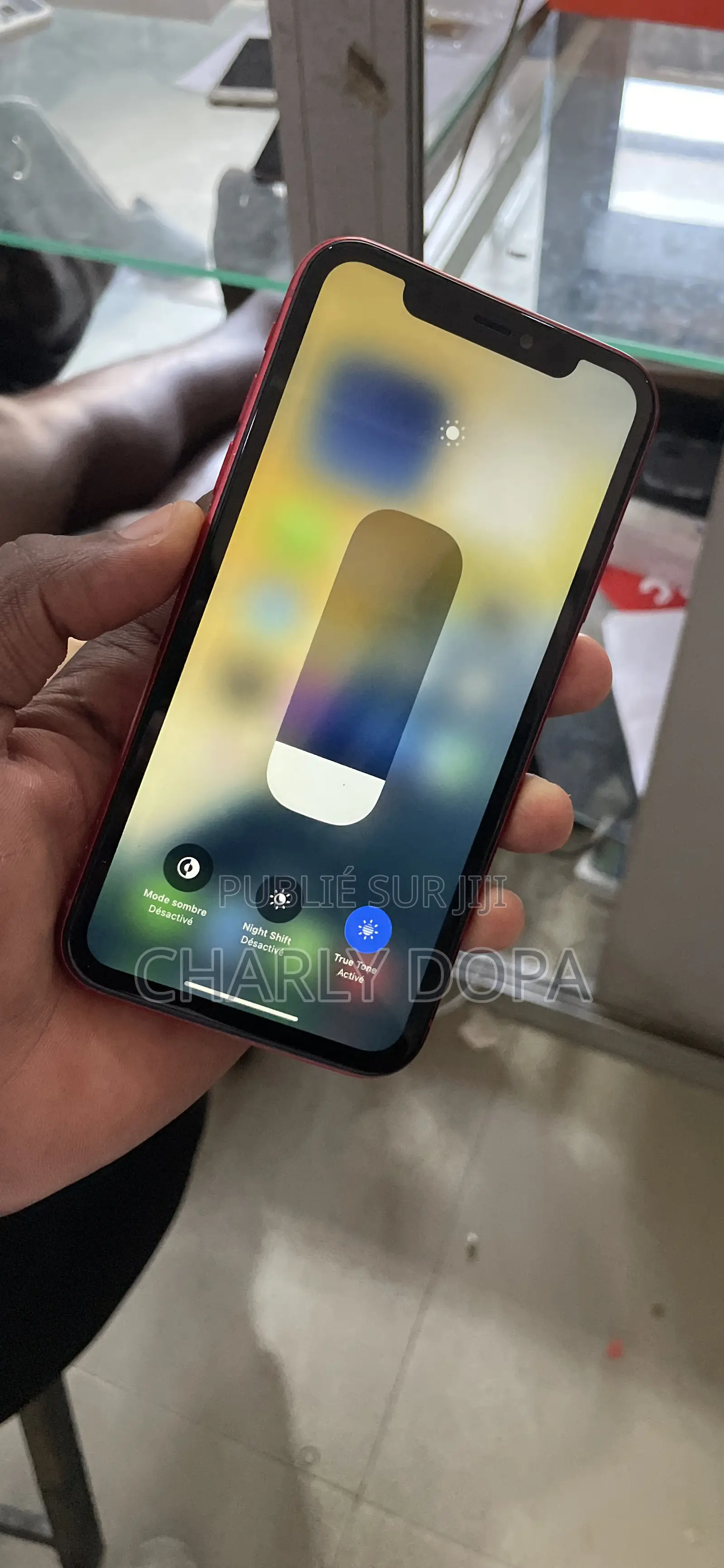 Apple iPhone 11 64 GB Rouge