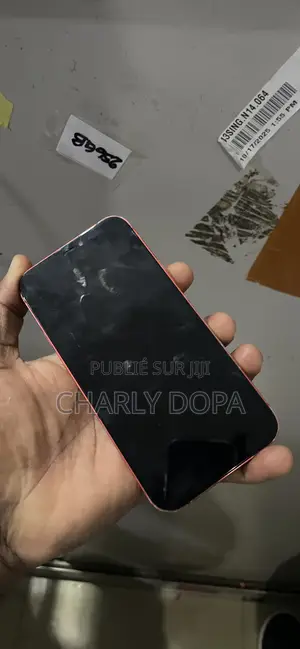 Apple iPhone 12 64 GB Rouge