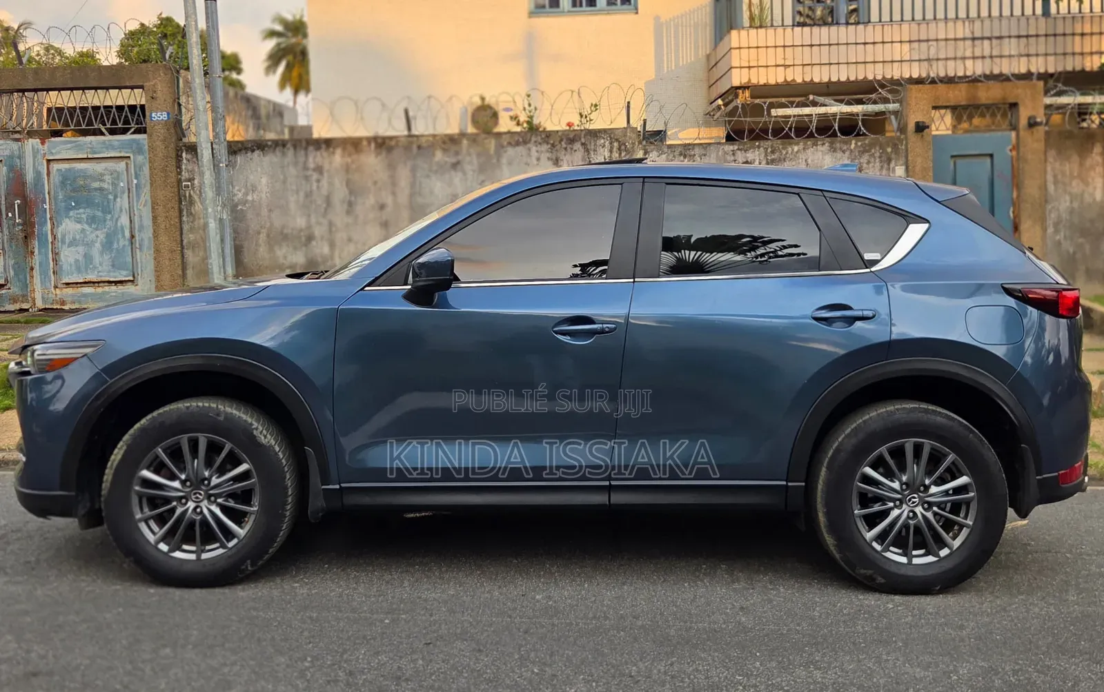 Mazda CX-5 2021 Blue