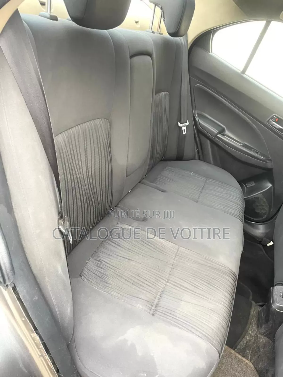 Suzuki Dzire 2023 Gris