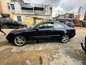 Mercedes-Benz CLK 2015 Black