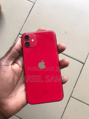 Photo - Apple iPhone 11 64 GB Rouge