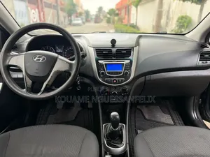 Hyundai Accent 2014 Gris