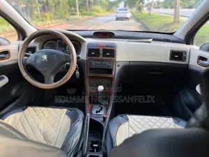 Peugeot 307 2004 Rouge