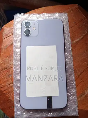 Photo - New Apple iPhone 11 64 GB Violet