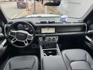 New Land Rover Defender X-Dynamic SE 2024 Blanc