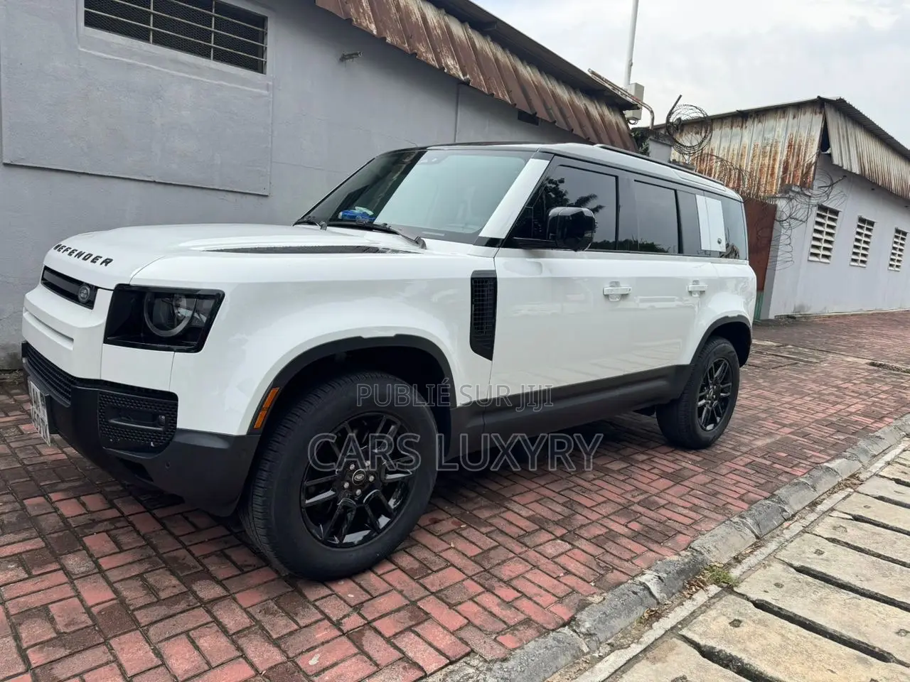 New Land Rover Defender X-Dynamic SE 2024 Blanc