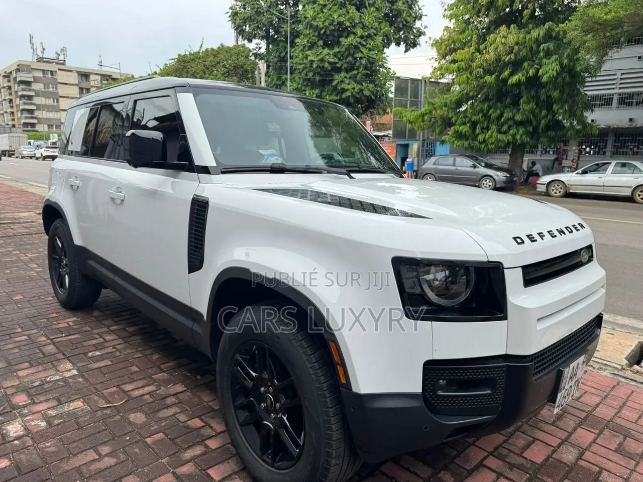 New Land Rover Defender X-Dynamic SE 2024 Blanc