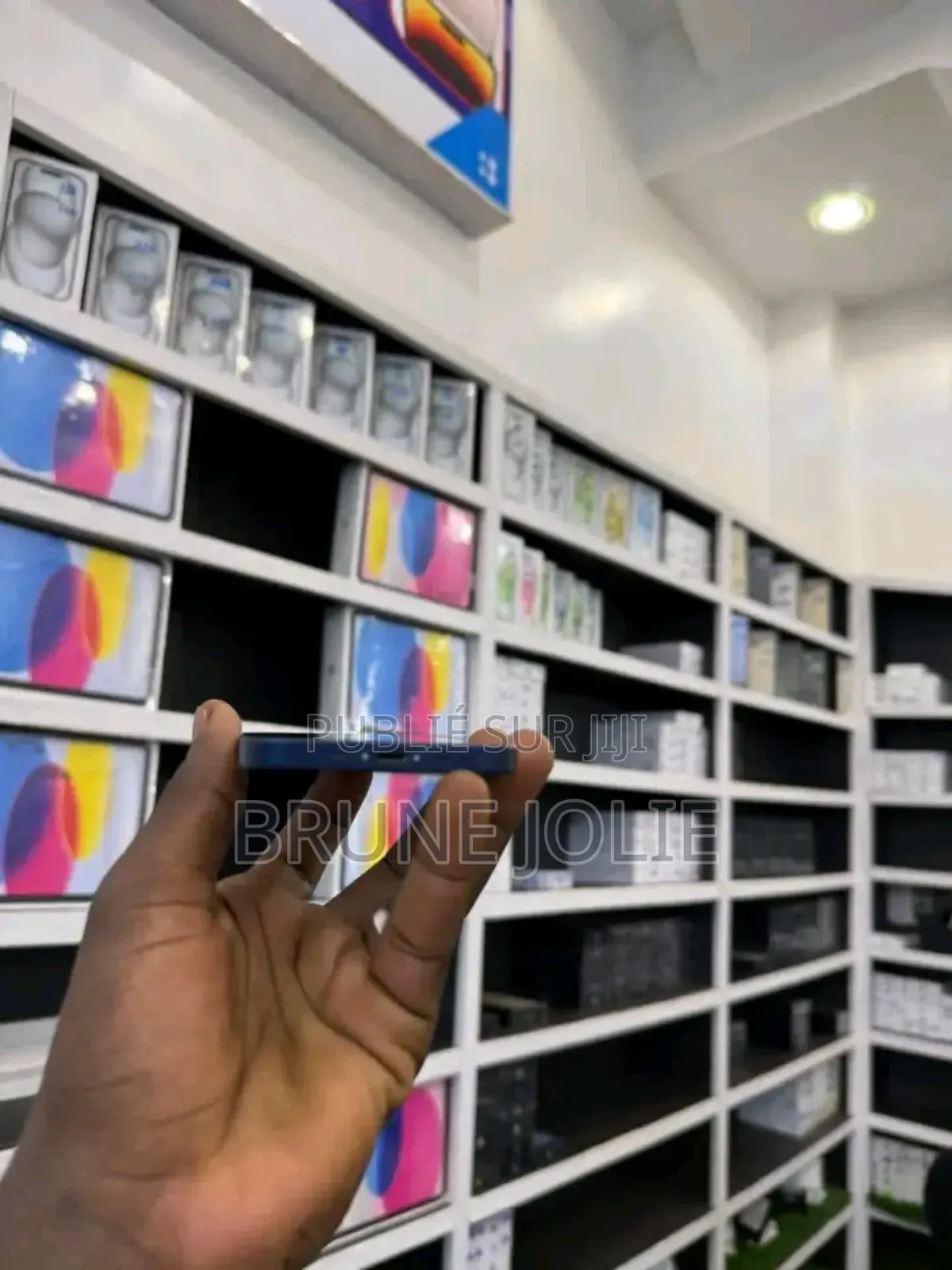 New Apple iPhone 11 64 GB Black