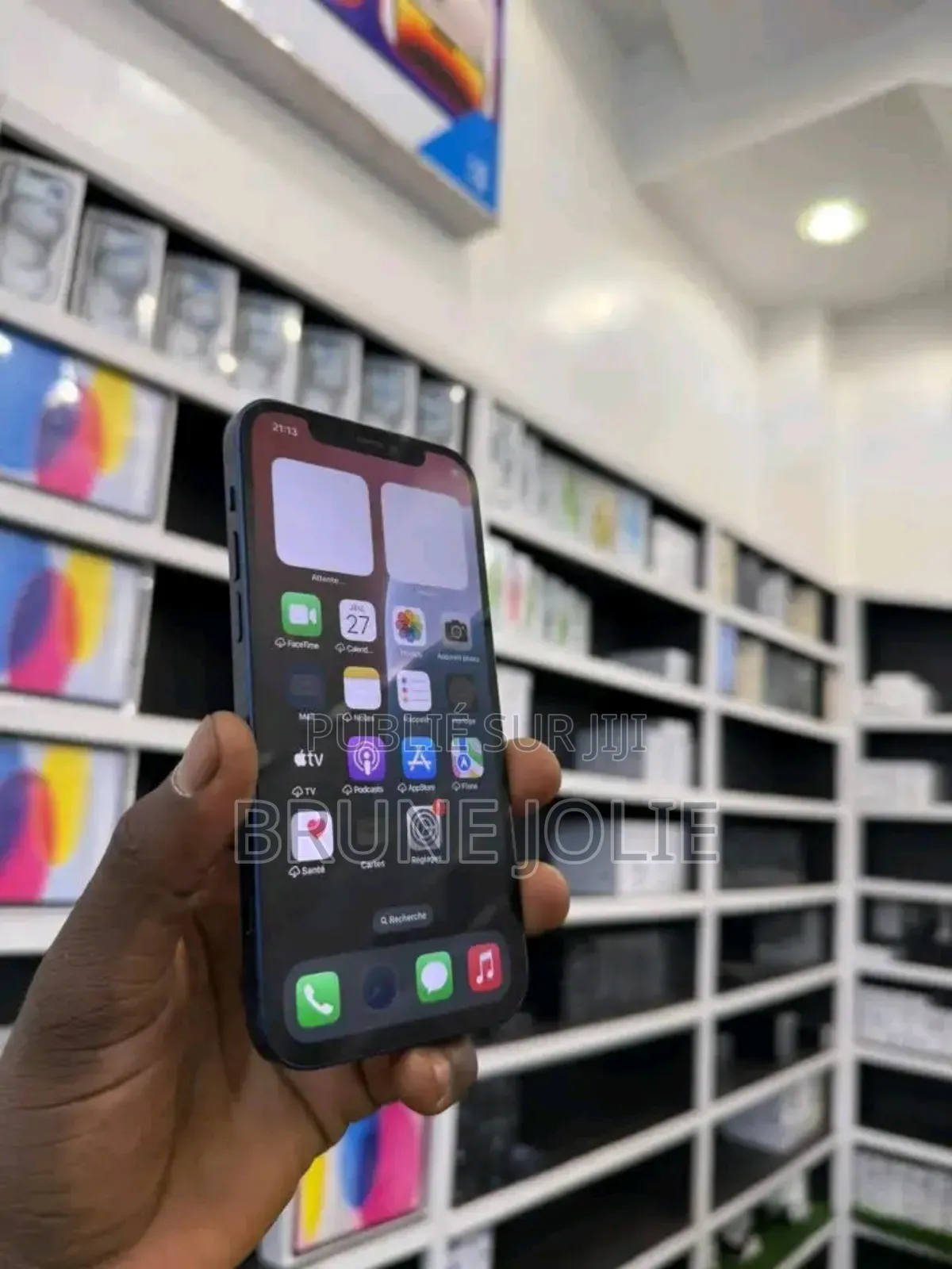 New Apple iPhone 11 64 GB Black