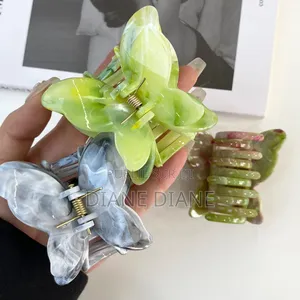 Pince À Cheveux Papillon Élégante