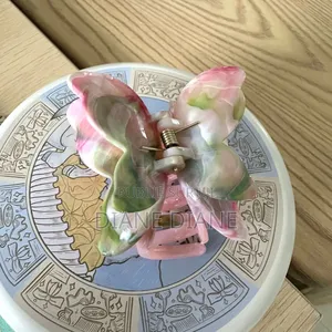 Pince À Cheveux Papillon Élégante