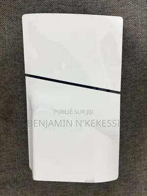 À Vendre : Ps5 Slim – Édition Spéciale Fortnite – Pack Complet