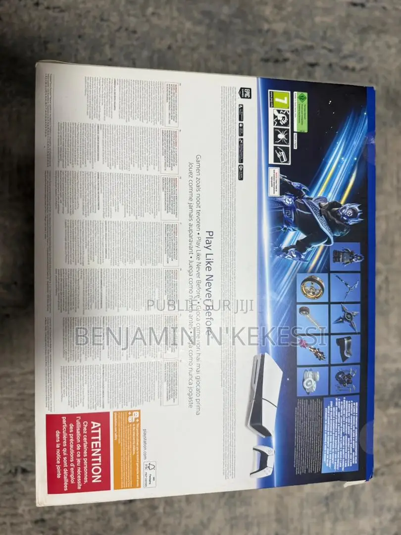 À Vendre : Ps5 Slim – Édition Spéciale Fortnite – Pack Complet